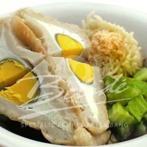 Pempek Kapal Selam menu Pempek Palembang Belide, Komplek Jakapurwa