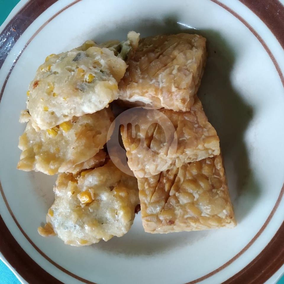 Bakwan Jagung menu Nasi Balap Uii Ibu Endah, Banteng Baru 7