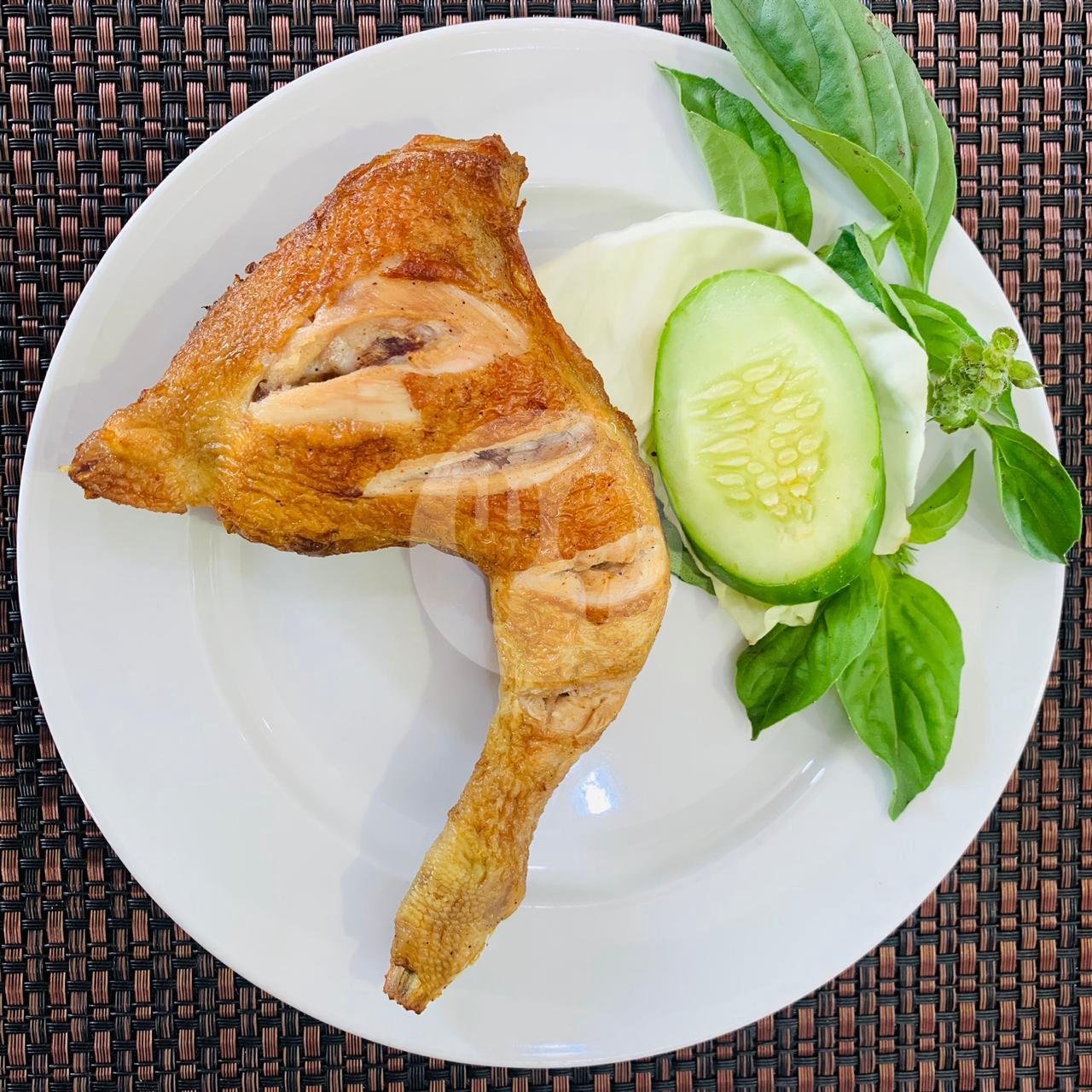 Usus Goreng menu Pecel Lele & Ayam Goreng Soegih, Kiaracondong