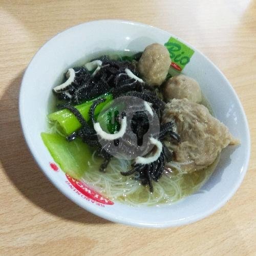 Yahun Komplit menu Mie UJ , Ibrahim Adji