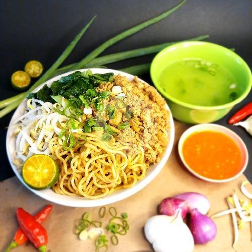 Bakmie Ayam menu Bakmie Ayam Bangka Akong, Cengkareng