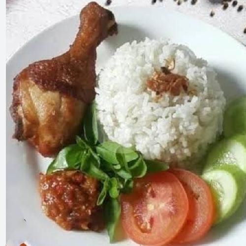 nasi ayam goreng menu Warung 138, KLOJEN