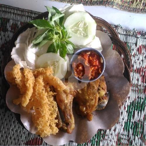 Kakap Goreng Kremes menu Ayam Bakar & Kremes Mbak Witri, Tasikmadu
