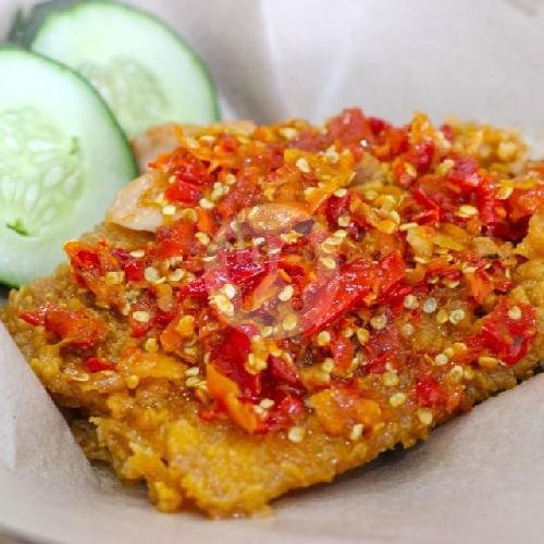 Ayam Geprek menu Karma Kopi (Es Kopi Susu), Bandung