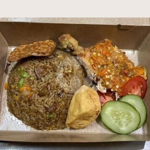 Paket Ayam Kremes Selimut Jumbo menu Ayam Geprek Seuhah, Cileunyi