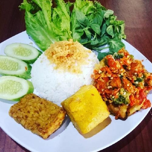 PAKET NILA BAKAR KOMPLIT+KANGKUNG menu AYAM PENYET SAMBEL IJO MA IMIN 1, KOPOMAS