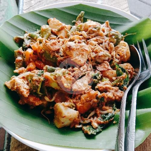 Lotek menu Lotek Dan Juice Bu Penika, Pogung Kidul
