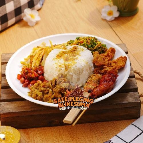 Sate Plecing Bli Kesuma: Petualangan Kuliner yang Menggugah Selera di Mulyorejo