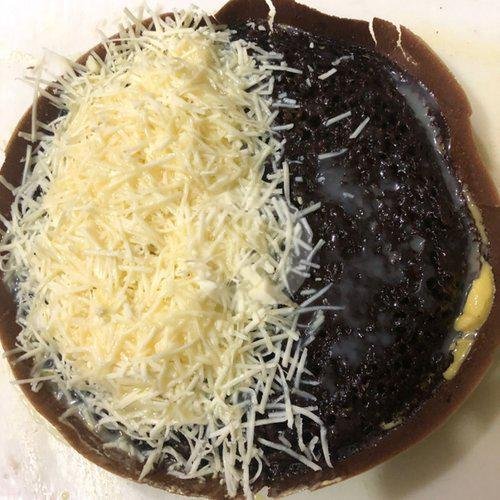 Martabak Black sweet keju menu Martabak Sanjaya, Sutisna Senjaya