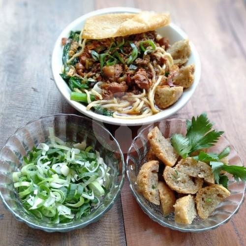 Mie Ayam Bakso Goreng menu Mie Ayam Dan Bakso Babaran, Umbulharjo