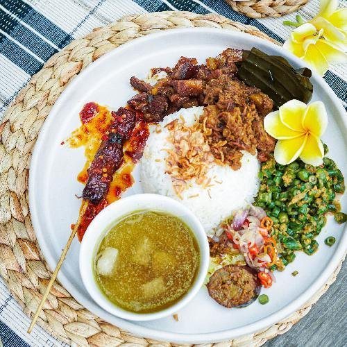 Warung Makan Bu Kadek Khas Bali: Surga Kuliner Bali di Yogyakarta