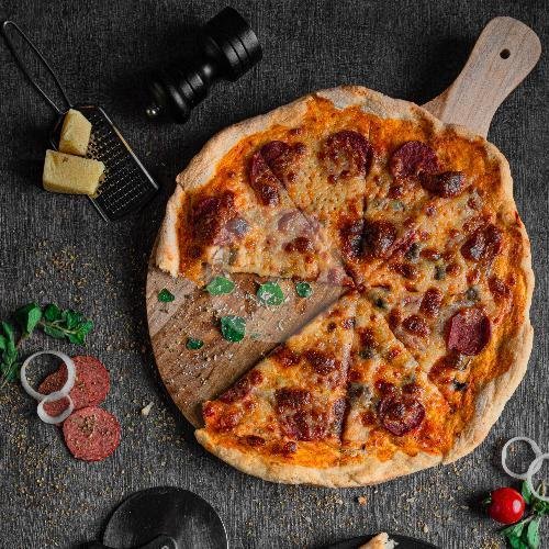 Large Creamy Pizza 8 Slices menu Le Ezmod Pizza & Pasta, Ngagel