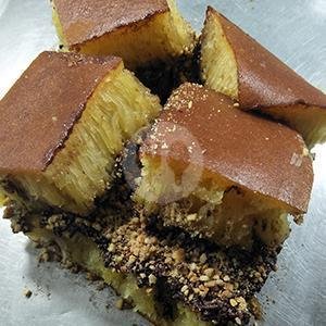 Martabak Manis Red Velvet Keju Coklat menu Martabak Manis Alul Bangka, Cilangkap