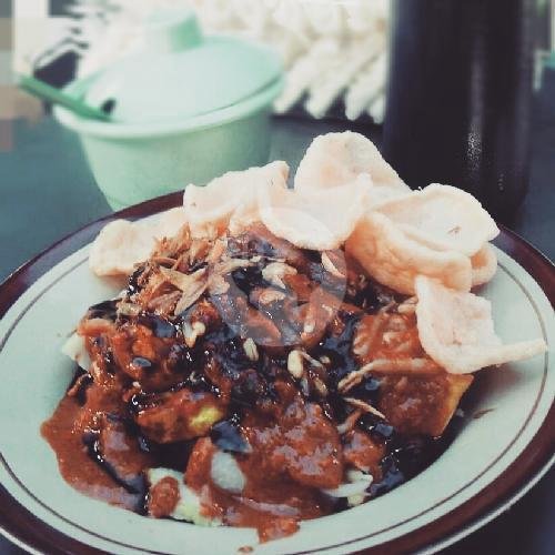 Kupat Tahu Juara menu Kupat Tahu Pak Aja Putra, Cikutra