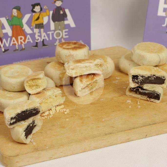 Bakpia Basah Coklat isi 15 menu Bakpia Juwara Satoe, Stasiun Lempuyangan
