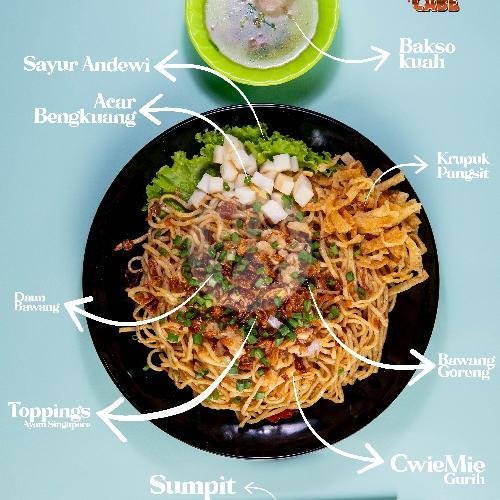 CM Pedas Gurih Topping Ayam Medium menu Mafia Cabe, Junrejo