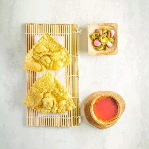 Pangsit Greng 1pcs menu Bakmi Aloi, Dharmawangsa