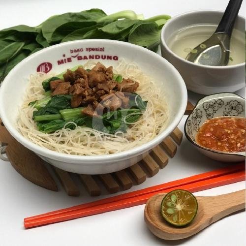 kwetiau ayam menu Bakmi Bandung, Tanjung Duren