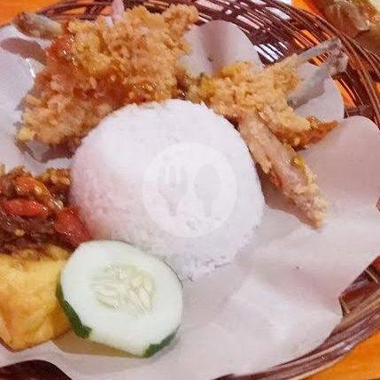 Nasi Udang Krispi menu Warung Lalapan SMS, Merjosari