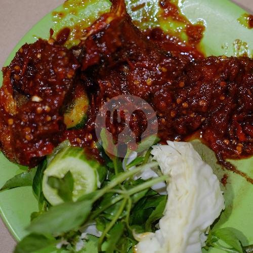 Ayam Balado Nasi + Telor Dadar menu Suromadu 99 Palbatu, Doktor Saharjo