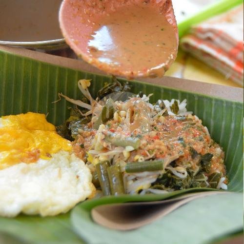 Nasi Pecel Tidak Pedas, Telor Ceplok, Teh menu Pecel Winongo Sawojajar, Kedungkandang