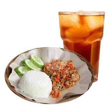 Review Warung Tombo Ngeleh Bu Ndut: Surga Kuliner di Kauman Randugarut Semarang