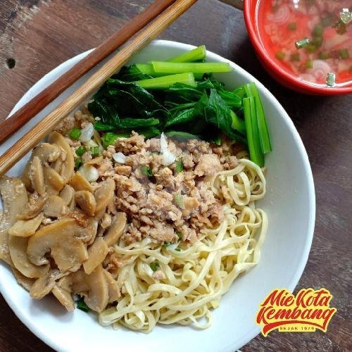 Mie/ Kwetiau/ Misoa/ Bihun Ayam Jamur menu Mie Kota Kembang, Tambak Mas