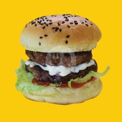 Double Beef Cheese menu Moo Burger Dipatiukur