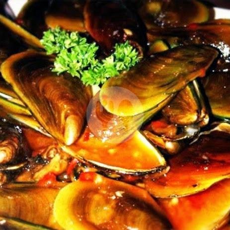 Kerang Ijo Saus Tiram menu Seafood Cipedes, Cipedes