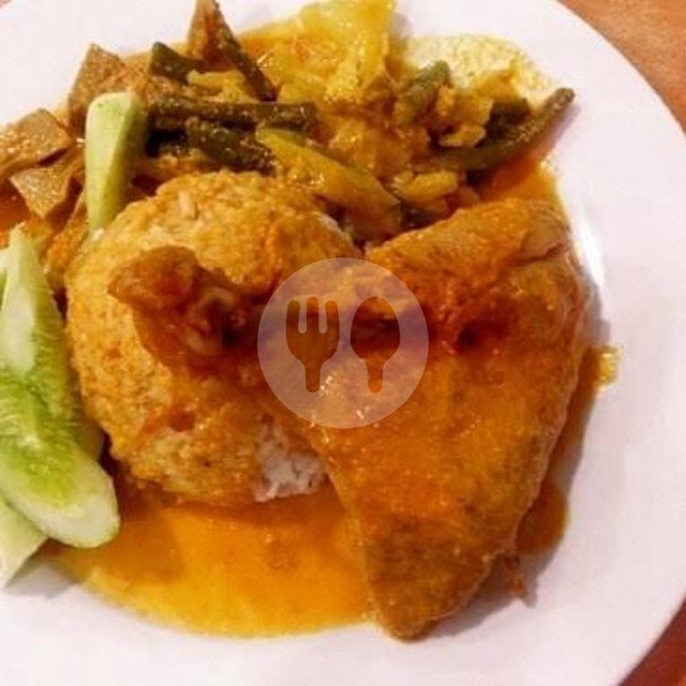 Nasi Ayam Balado komplit menu Rumah Makan Padang Kurnia Saiyo, Mayor SL Tobing