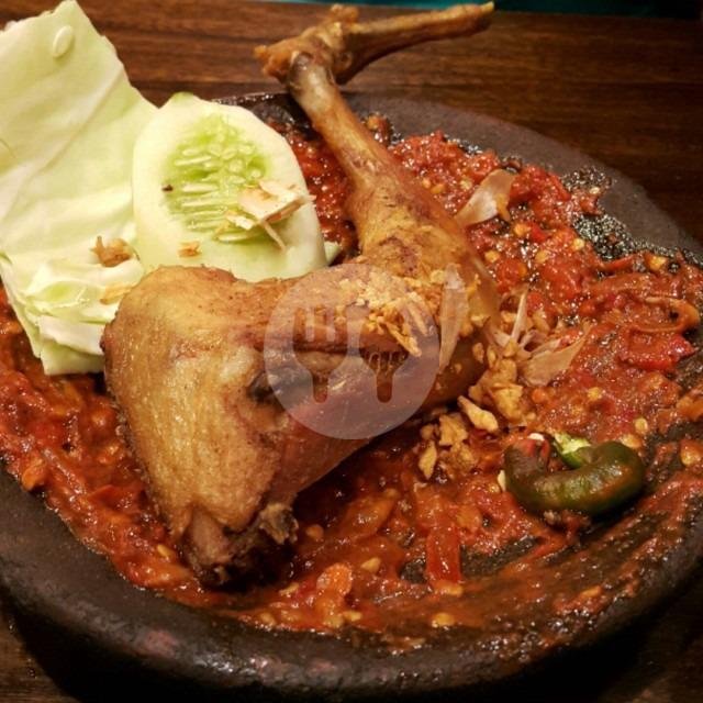 Ayam Penyet Paha + Nasi menu Pondok Raos, Setiabudi