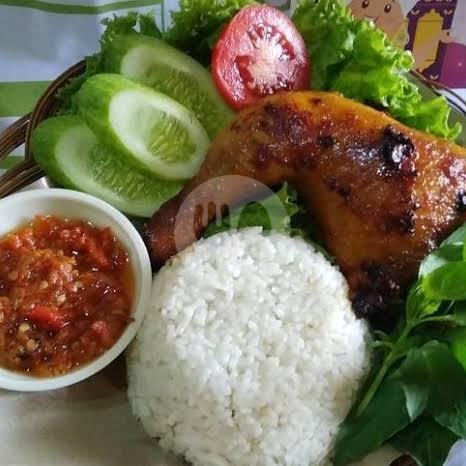 Paket Ayam Panggang menu Warung Kang Apud
