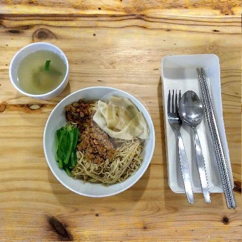 Mie Grabyas Ayam - Pangsit Goreng menu Kedai Pekate - Mie Ayam Grabyas