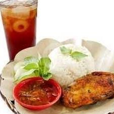 Ayam Bakar Dada menu Ayam Bakar Mannana, Tarumanegara