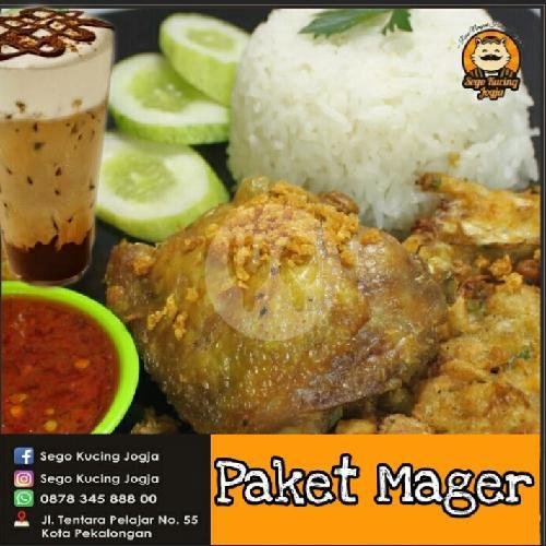 Paket Ayam Kampung + Minum menu RM Sego Kucing Jogja, Pekalongan