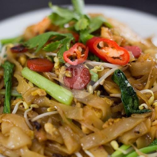 Kwetiau goreng ayam menu Panda Kuisin, Ruko Green City