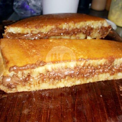 Original Meses Keju Kacang menu Terang Bulan Kalori, Bugulkidul