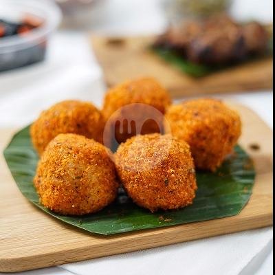 Nasi Kuning Komplit menu Akasya Express, Kemang