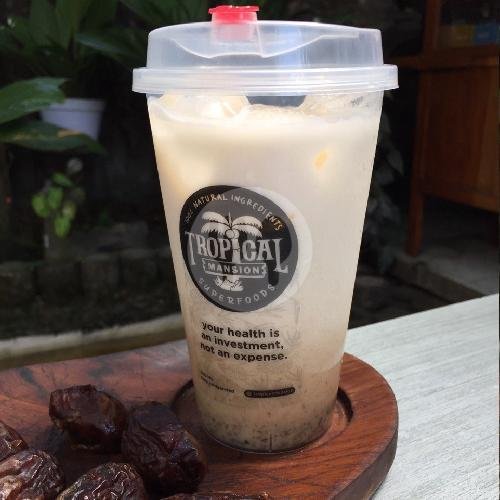 Nanas Madu Botol 500ml menu Tropical Mansion Juice & Salad, Jebres