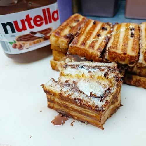 Roti Bakar Lotus - Coklat Keju menu Roti Bakar Dan Pisang Lumpur 88, RS. Purimedika