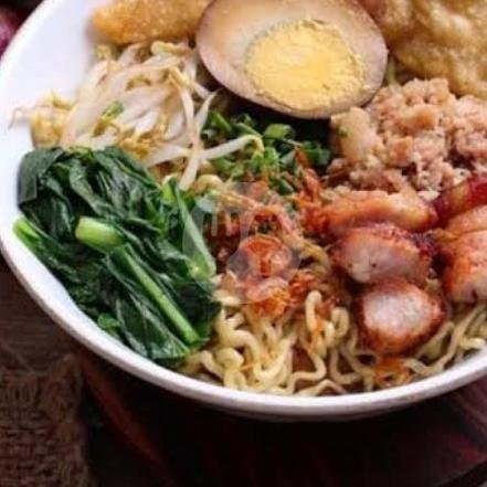 Chasio Pao menu Bakmie Dan Kwetiau Goreng Medan( Ai Lie ), Titan