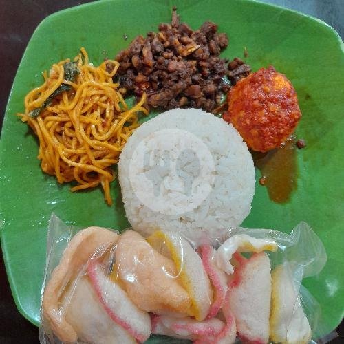 Nasi + Ayam + Sayur + Gorengan menu Warteg Pinang