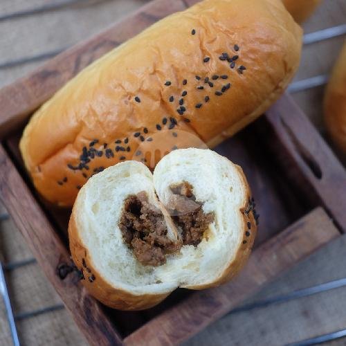 Shokupan Cheese N Smoked Beef menu Surabaya Kue, Ruko Merr