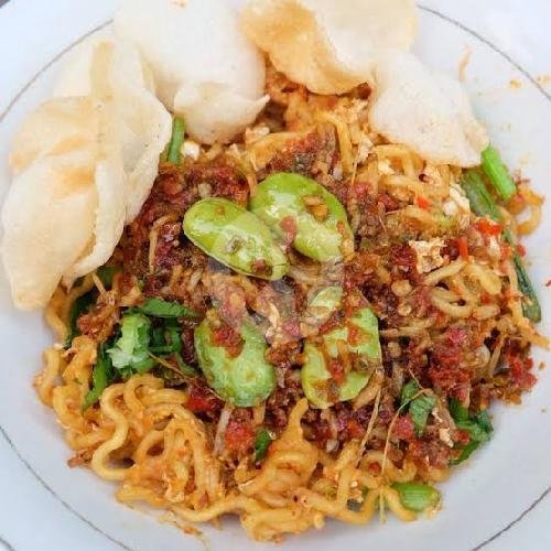 Nasi Goreng Gila King: Surga Kuliner di Jelambar yang Instagrammable