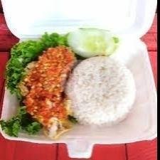 Ayam Geprek Sambal Matah Tanpa Nasi+tempe menu Warung Yuti, Pakis