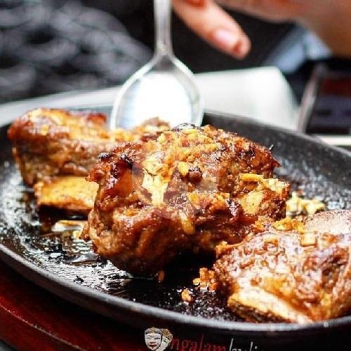 Iga Top Spesialis Iga Sapi Penyet: Pengalaman Kuliner yang Menggugah Selera di Malang