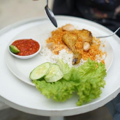 Mie Ayam Geprek menu Menza Barber Dan Coffee, Padang Timur