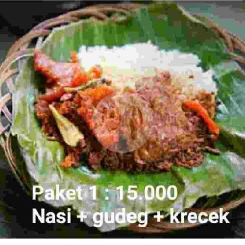 Review Gudeg & Ayam Bakar Mah Dea 2: Harta Karun Kuliner di Ujungberung Bandung