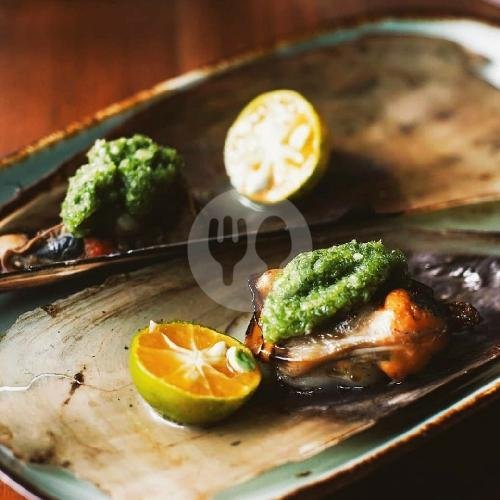 Sate Ayam Manado menu Daun Muda Soulfood, Wolter Monginsidi