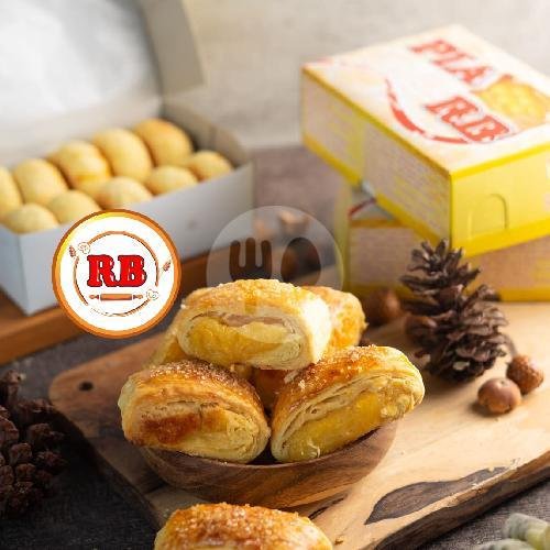 Review Pia RB Sidoarjo: Tempat Wajib Coba untuk Pecinta Pia Enak Review Pia RB Sidoarjo: Tempat Wajib Coba untuk Pecinta Pia Enak